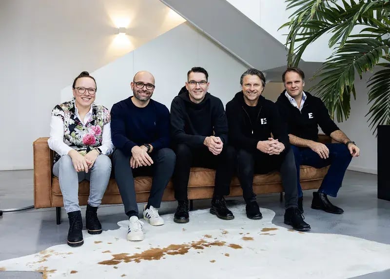 michundzucker wird Teil von Embrace